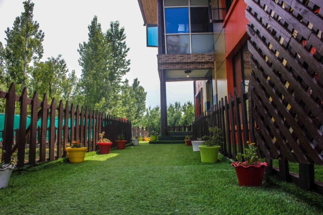 Green Orchid Pahalgam Exterior photo